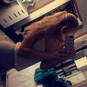 Meet your Posher, Corinne